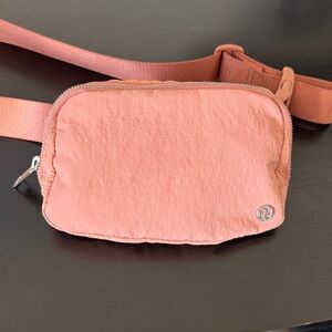 Lululemon Everywhere Belt Bag